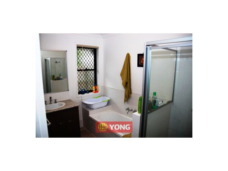 18 Barrine Pl, Parkinson QLD 4115