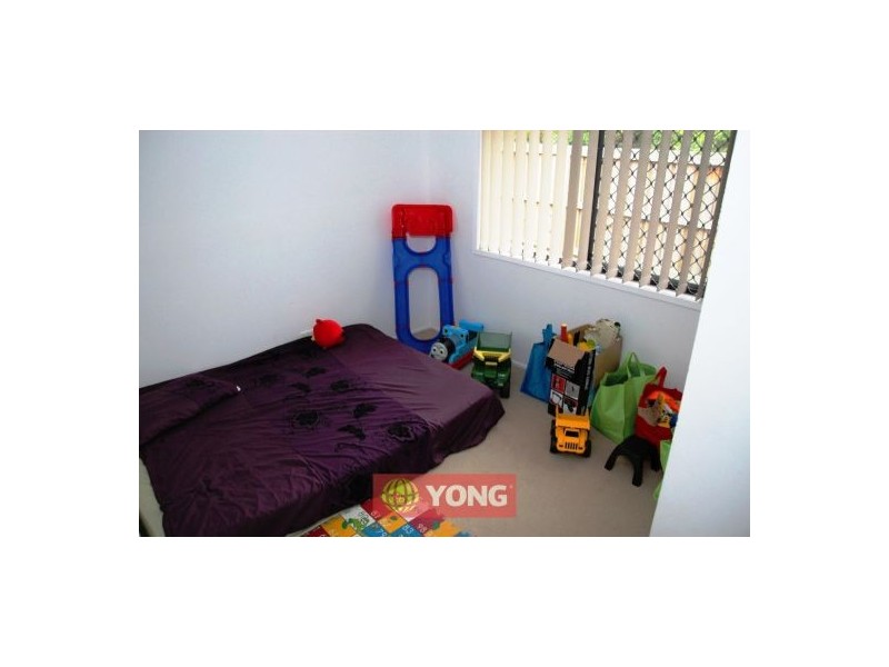 18 Barrine Pl, Parkinson QLD 4115