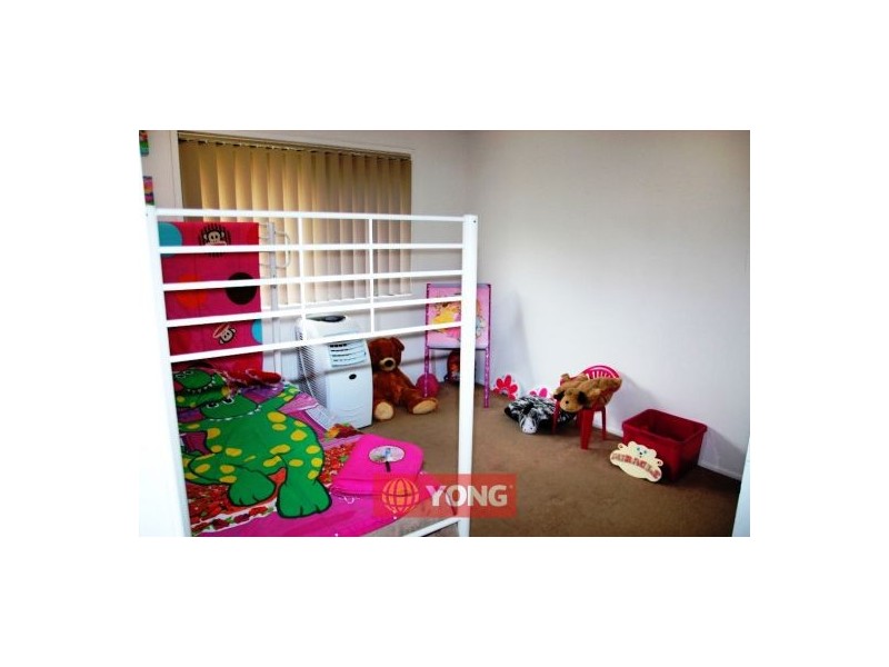 18 Barrine Pl, Parkinson QLD 4115