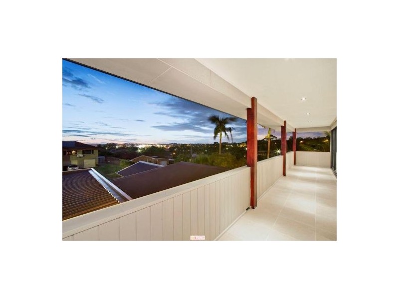 13 Hilarie Ave, Springwood QLD 4127