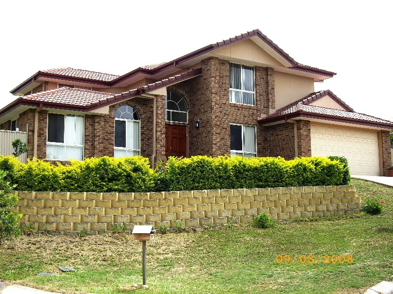 Oxley QLD 4075