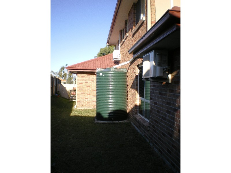 Oxley QLD 4075