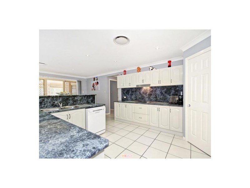 43-45 Wallaroo Crt, Greenbank QLD 4124