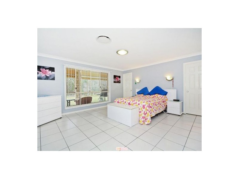 43-45 Wallaroo Crt, Greenbank QLD 4124