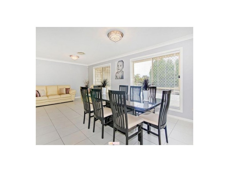 43-45 Wallaroo Crt, Greenbank QLD 4124
