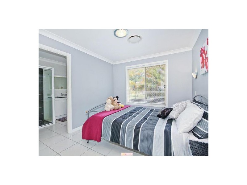43-45 Wallaroo Crt, Greenbank QLD 4124
