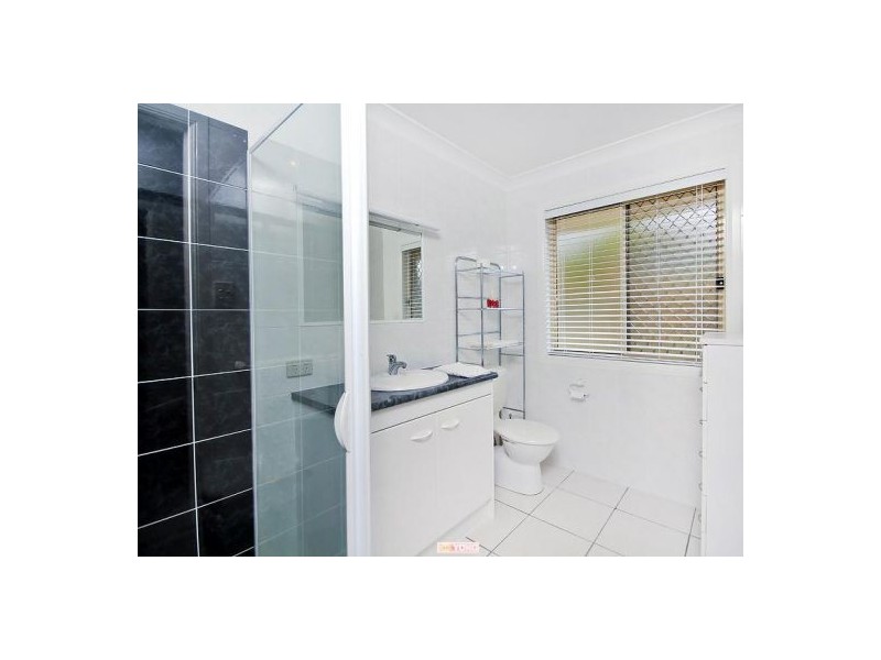 43-45 Wallaroo Crt, Greenbank QLD 4124