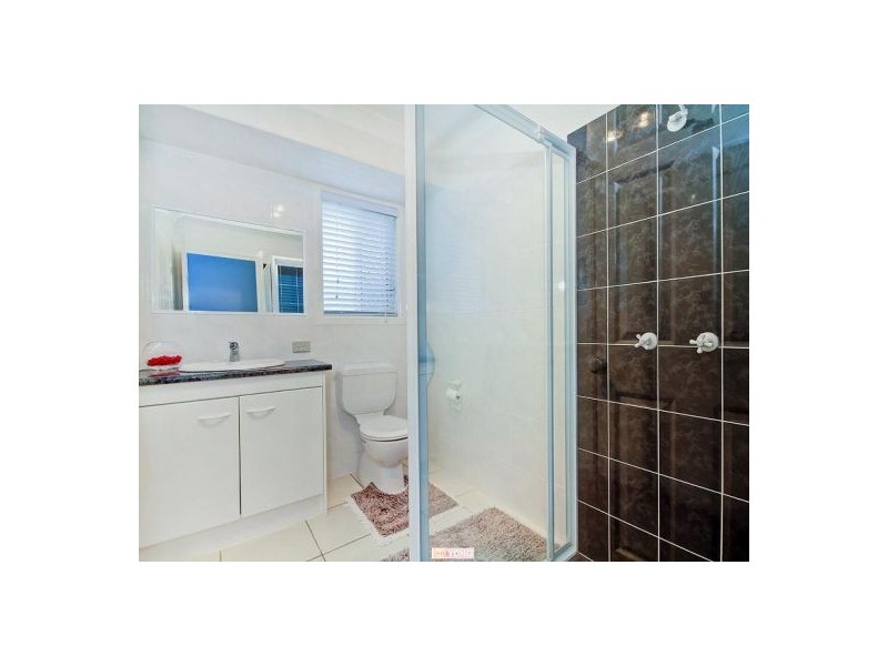 43-45 Wallaroo Crt, Greenbank QLD 4124