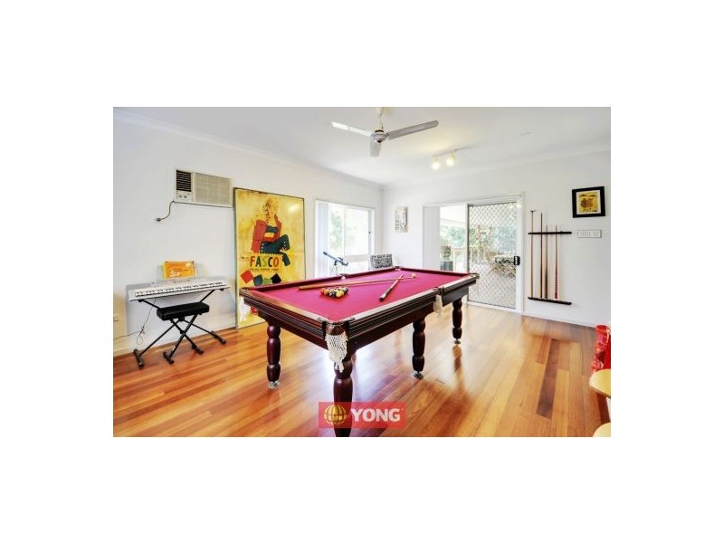 99 Davrod St, Robertson QLD 4109