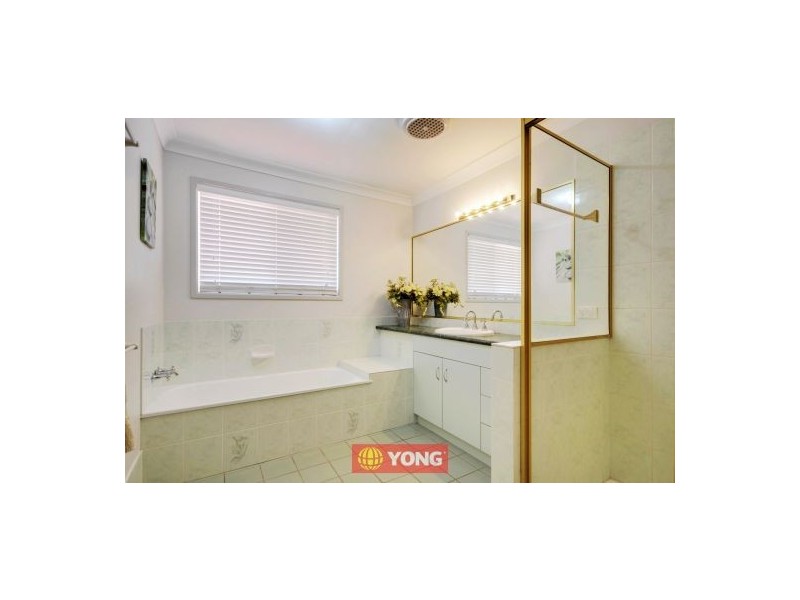 99 Davrod St, Robertson QLD 4109