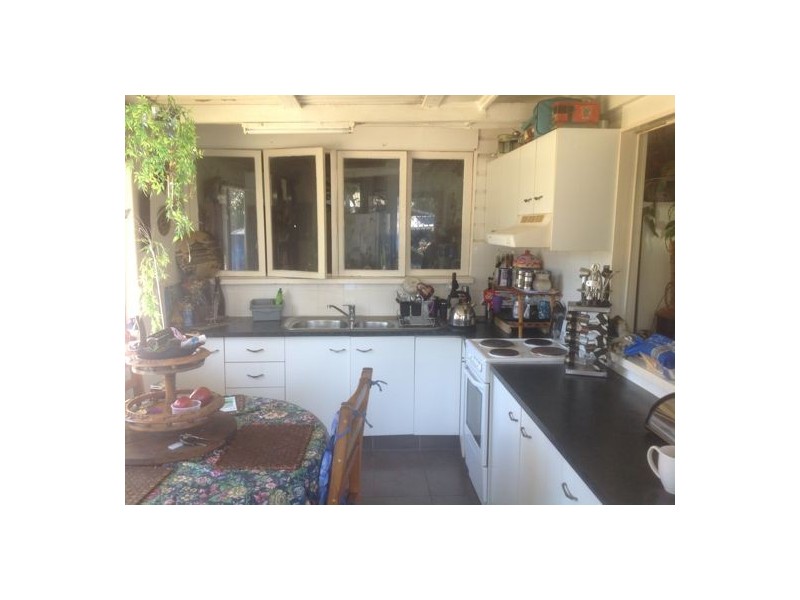 26 Monash Rd, Loganlea QLD 4131