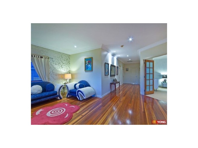 Stretton QLD 4116