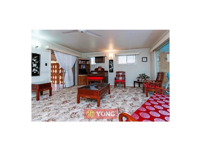 16 Laver St, Macgregor QLD 4109