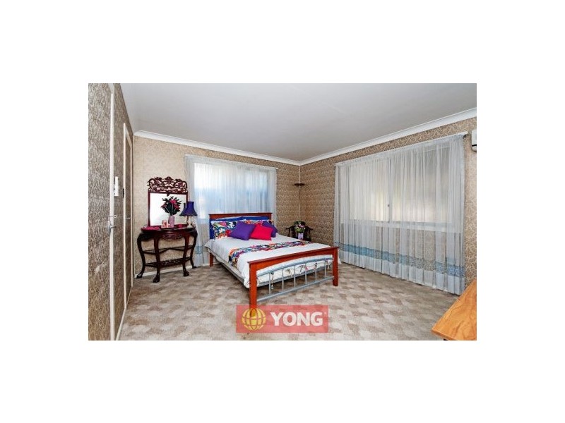 16 Laver St, Macgregor QLD 4109