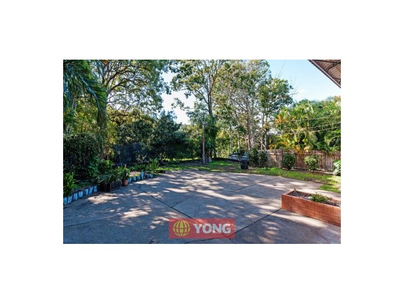 16 Laver St, Macgregor QLD 4109