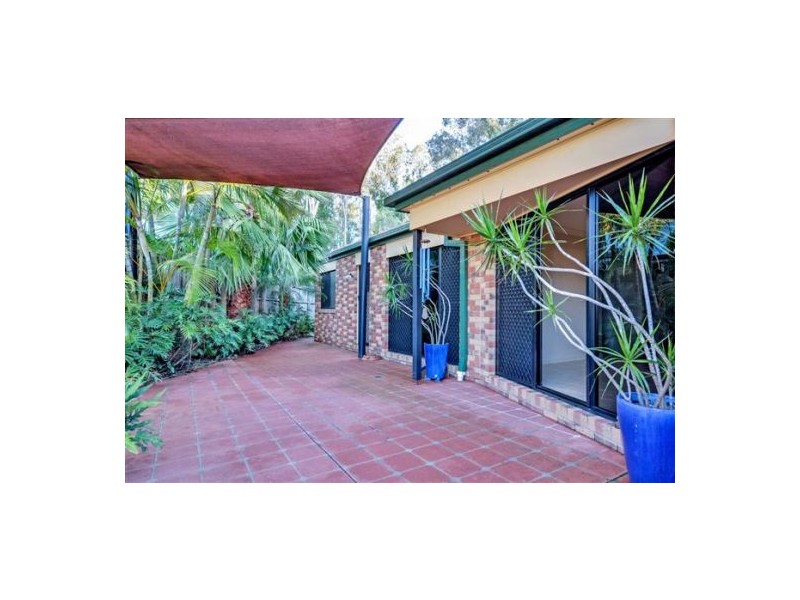 13 Cliff Cl, Wakerley QLD 4154