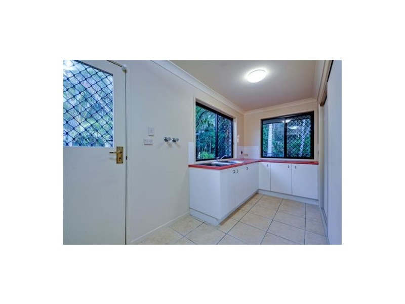 13 Cliff Cl, Wakerley QLD 4154
