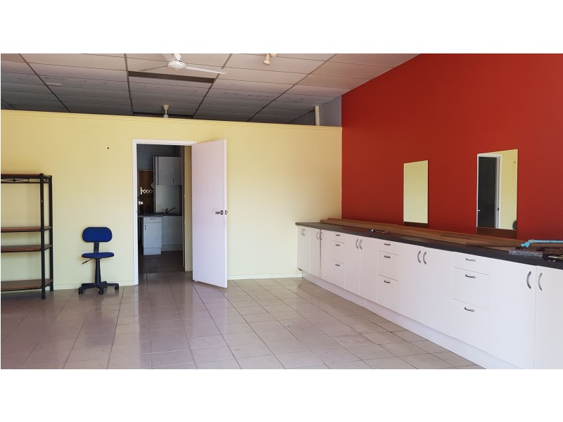 242 Jacaranda Avenue, Kingston QLD 4114