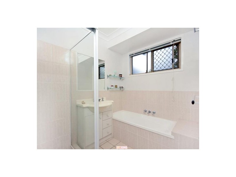 4 Peden Ct, Calamvale QLD 4116