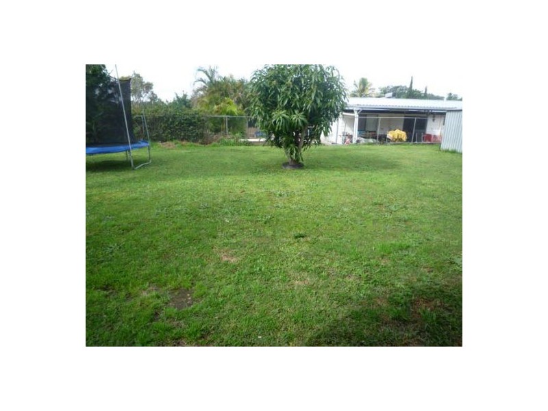 8 Linda St, Kingston QLD 4114