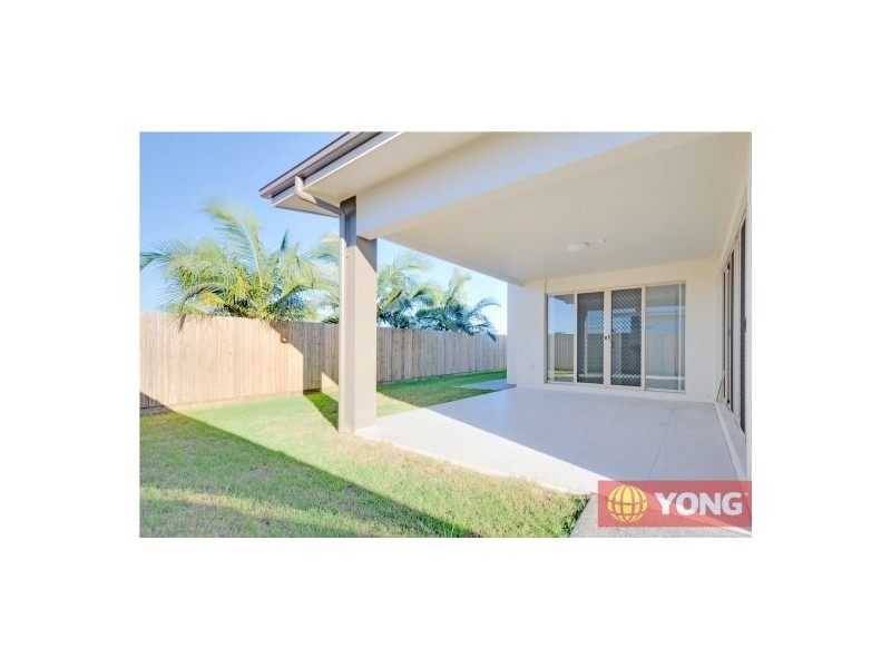 38 Maryland Dr, Regents Park QLD 4118