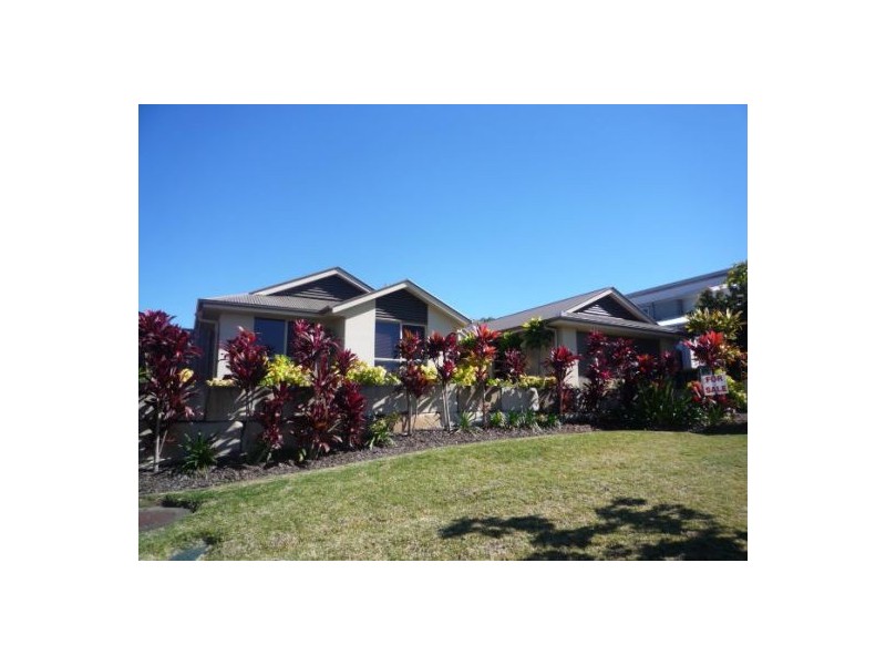 8 Dennis Vale Rd, Daisy Hill QLD 4127