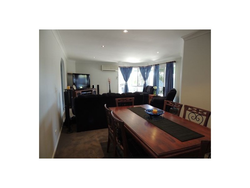 30 Vanderbilt St, Eight Mile Plains QLD 4113