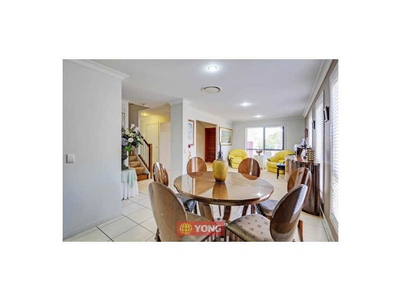 42 Hillardt St, Robertson QLD 4109