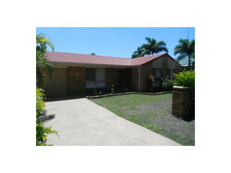 82 Federation Dr, Hillcrest QLD 4118