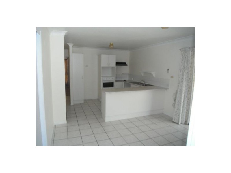 82 Federation Dr, Hillcrest QLD 4118