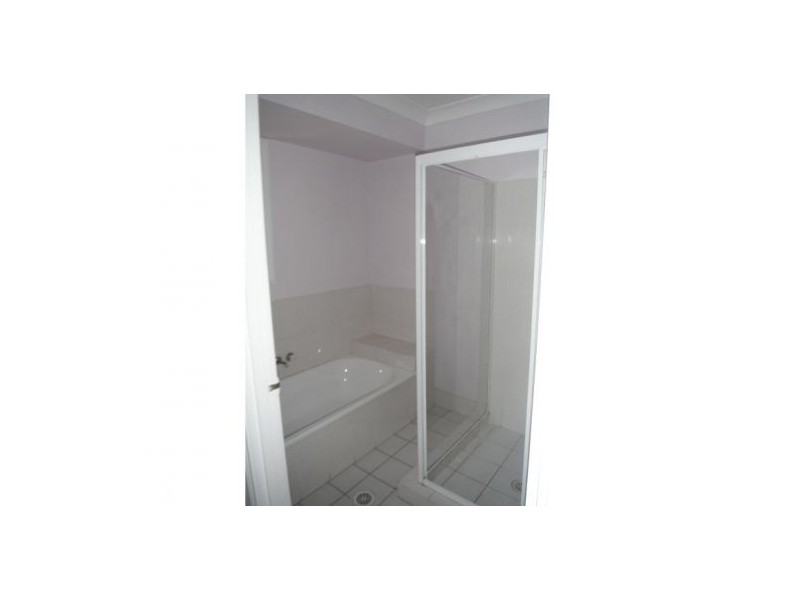 82 Federation Dr, Hillcrest QLD 4118