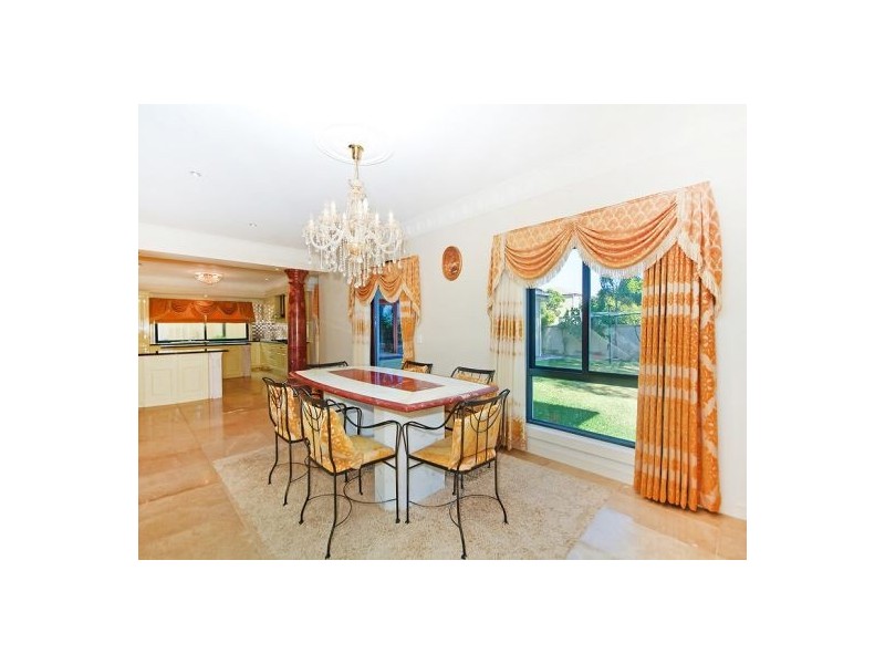 1 Amber Cl, Eight Mile Plains QLD 4113