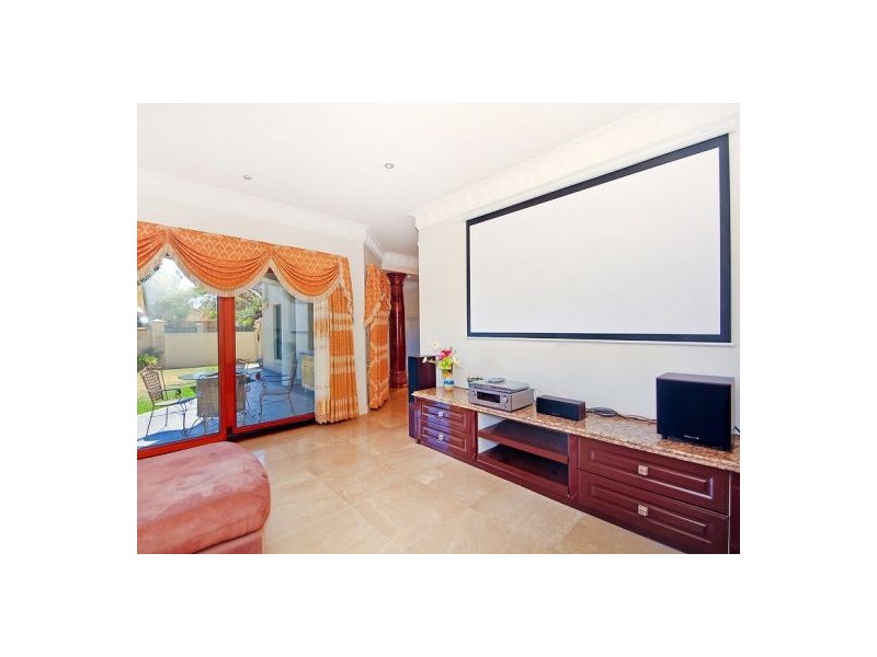 1 Amber Cl, Eight Mile Plains QLD 4113