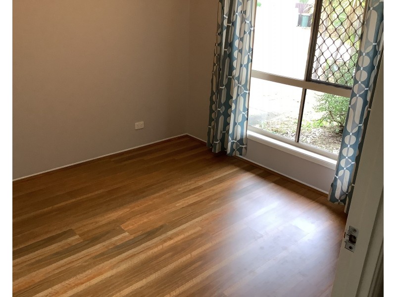 8 Curtis Place, Calamvale QLD 4116