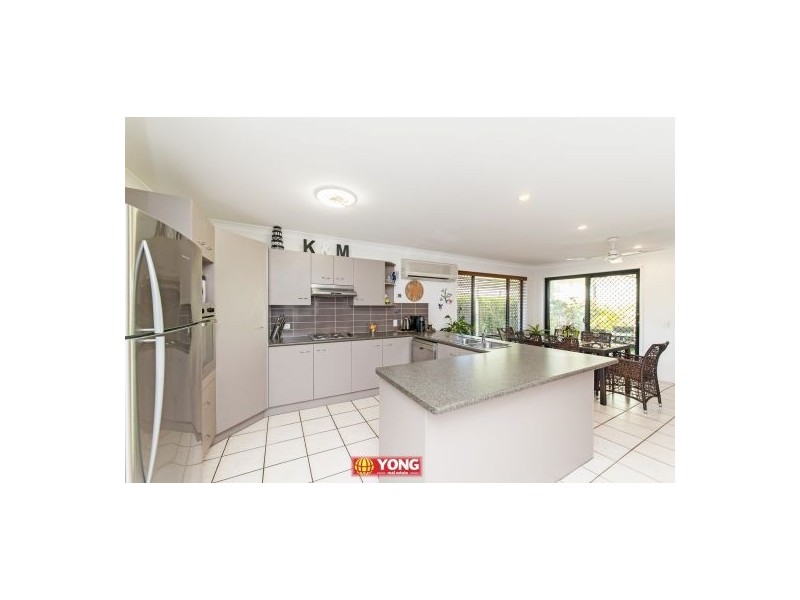 12 Mapelton Circuit, Parkinson QLD 4115