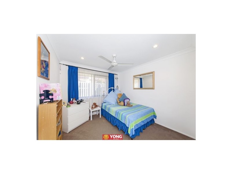 12 Mapelton Circuit, Parkinson QLD 4115