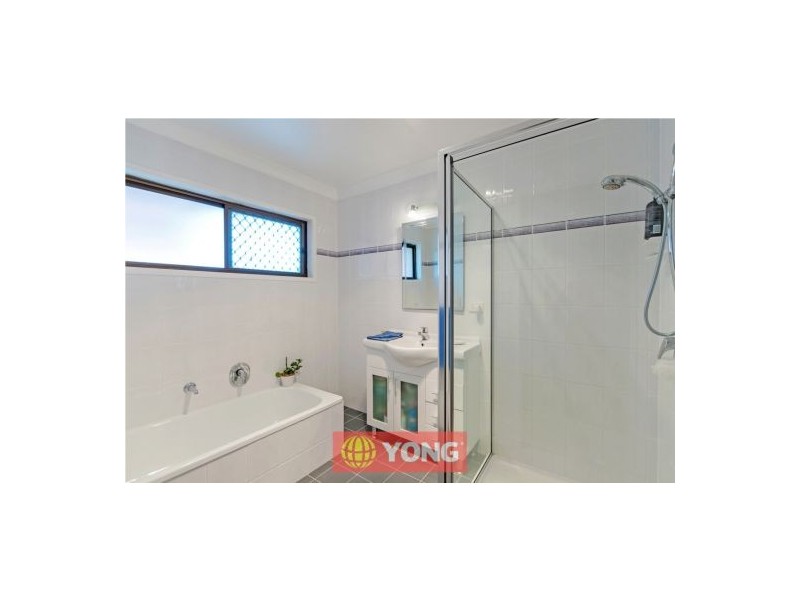 23 Saffron St, Robertson QLD 4109