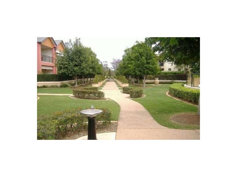 2035/1 Vistas Drive, Carrara QLD 4211