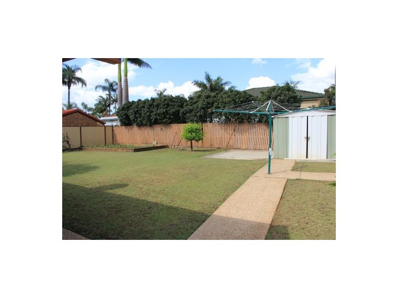 23 Falstaff St, Sunnybank Hills QLD 4109