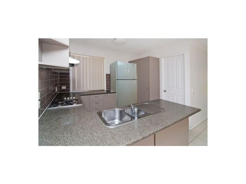 4 Pebbles Court, Berrinba QLD 4117