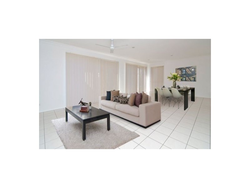 4 Pebbles Court, Berrinba QLD 4117