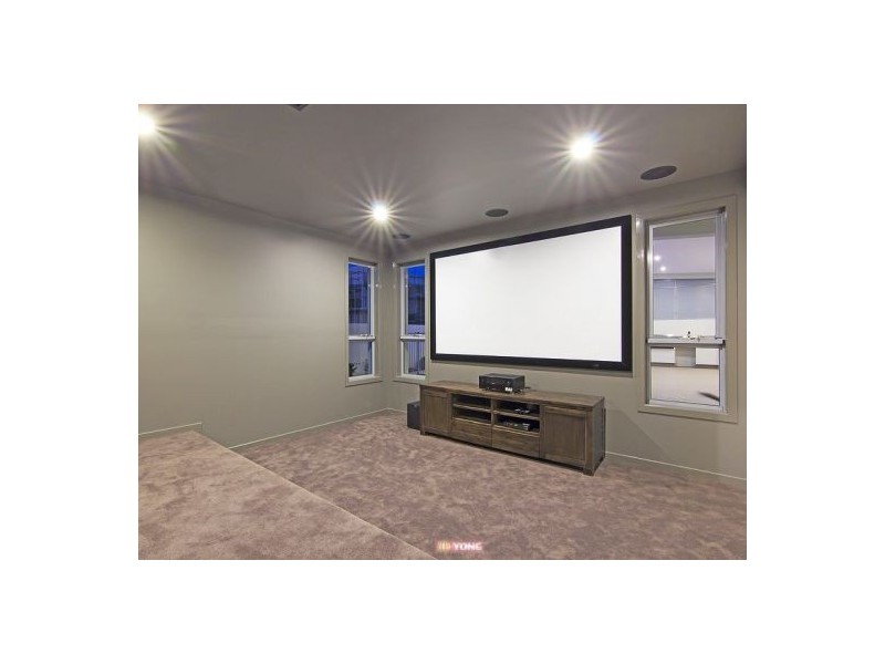 70 Hawthorn Cct, Stretton QLD 4116