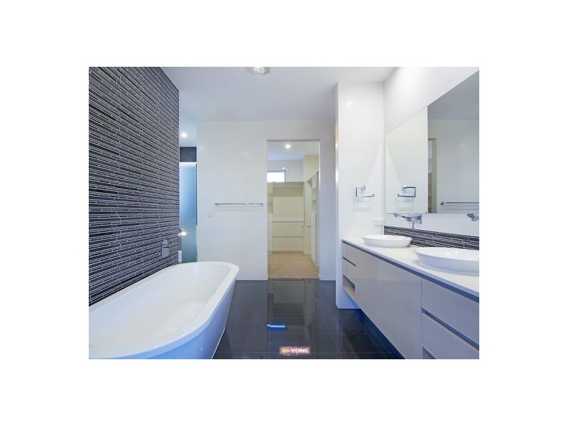 70 Hawthorn Cct, Stretton QLD 4116