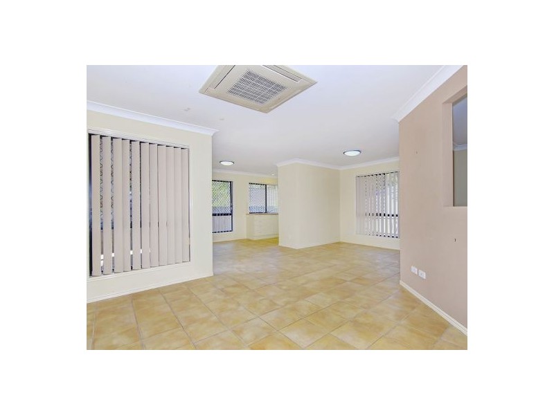 37 Cottonwood Cr, Calamvale QLD 4116