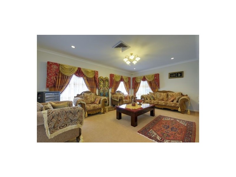 8 Lytham Ct, Cornubia QLD 4130