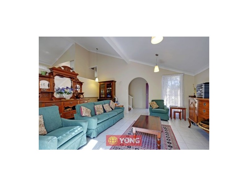 13 Nevern St, Macgregor QLD 4109