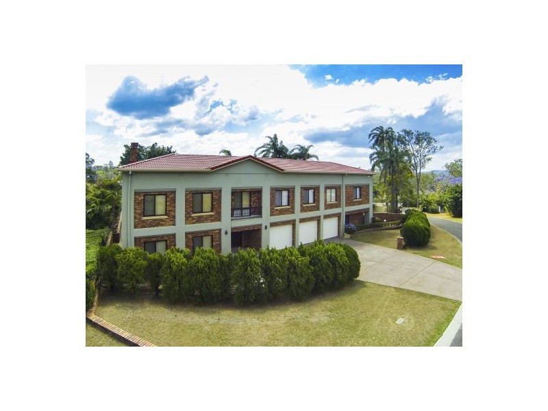 3 Mckinley Ct, Mount Ommaney QLD 4074