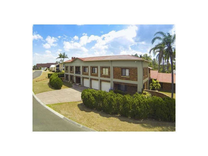 3 Mckinley Ct, Mount Ommaney QLD 4074