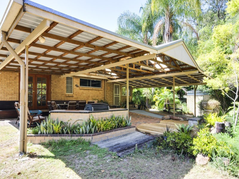 377 Middle Rd, Greenbank QLD 4124