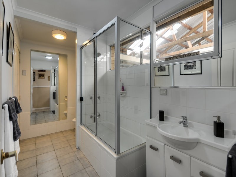 377 Middle Rd, Greenbank QLD 4124